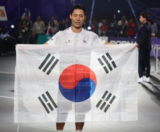 [아이치·나고야 AG] 이준석, 테크볼 사상 첫 金…생업 포기 올인 전략 통했다