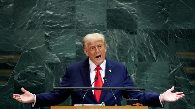Trump propone convertir arco triunfal de Washington en instalación militar con drones y francotiradores