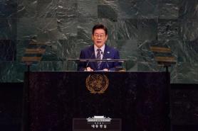 Lee embarks on weeklong trip to US, Mexico