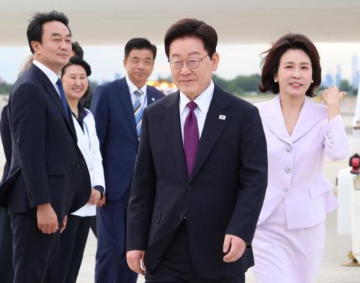 李在明抵达纽约出席联合国大会 将发表演讲阐述韩半岛和平方案