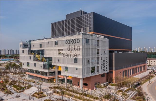 Kakao expande eficiencia energética en centros de datos: reduce consumo de energía de refrigeración en 23%