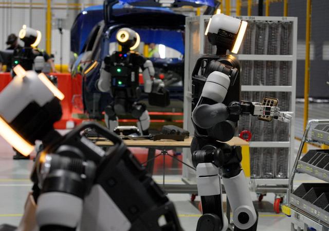 Atlas humanoids go to school at Hyundais Georgia plant