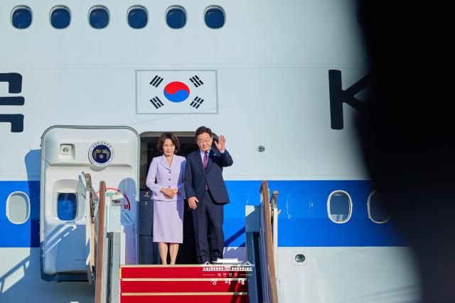 Lee arrives in New York ahead of UN General Assembly address