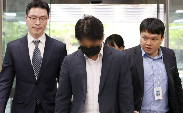 관저 이전 감사 무마 전 감사원 간부들, 첫 재판서 사실·법리 다 잘못