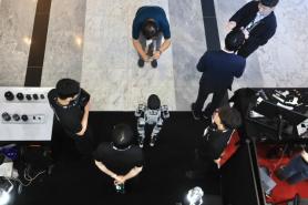 Humanoid robots take center stage at Seoul summit