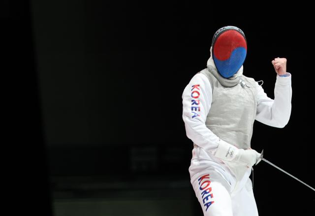 Juegos Asiáticos Aichi·Nagoya: Yoon Jeong-hyun se queda con la medalla de bronce al no avanzar a la final del florete masculino