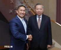 Tô Lâm và Quyền Bộ trưởng Hải quân Mỹ Hùng Cao thúc đẩy hợp tác quốc phòng, công nghệ