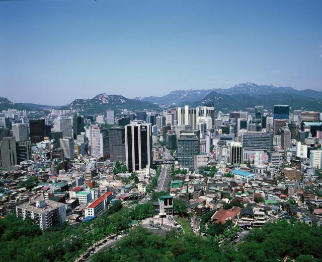 One-third of large South Korean companies reman profitable for past 5 years