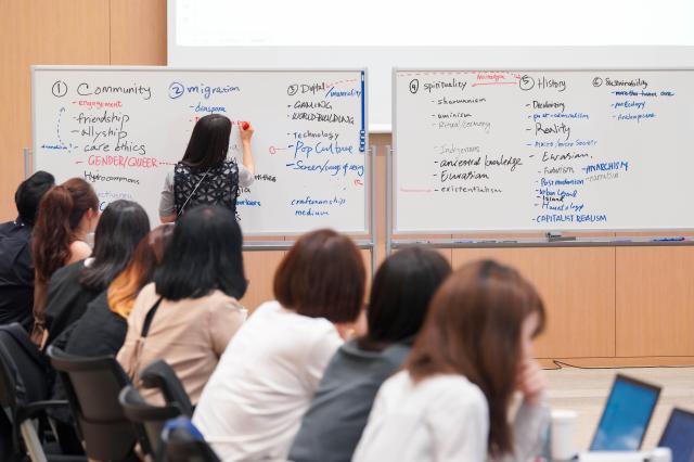  2024년 아시안 아트 라운드테이블 현장 모습 사진아르코