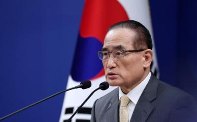이 대통령-트럼프, 30분간 정상회담…한반도 평화 긴밀 소통키로