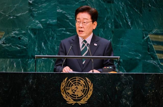 李대통령, 트럼프와 정상회담…핵잠·농축재처리·전작권 협력 논의