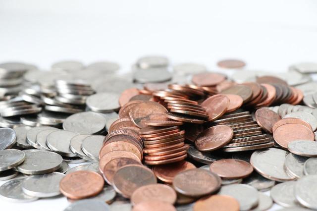 أسعار الفائدة على الودائع تتجاوز 3.7%.. هل ترتفع أسعار الفائدة على قروض العقارات ذات السعر المتغير؟