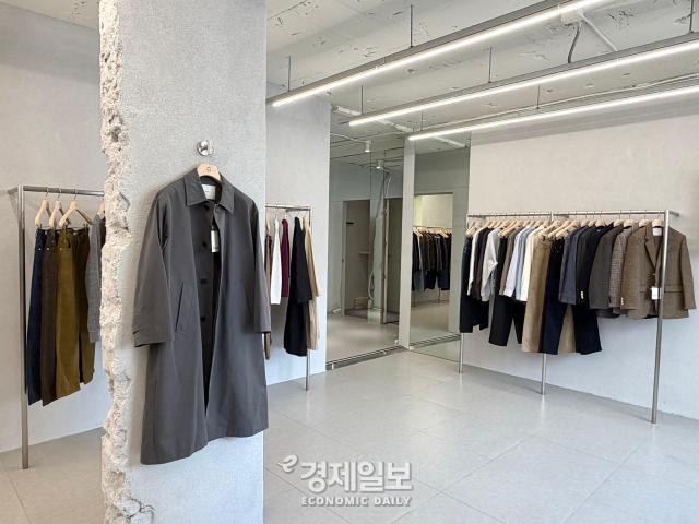 던스트 성수 서울 플래그십 3층 내부 사진정보운 기자