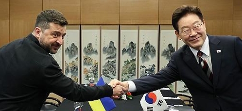 Zelenski anuncia que envió a Corea del Sur a dos soldados norcoreanos capturados durante la guerra en Ucrania
