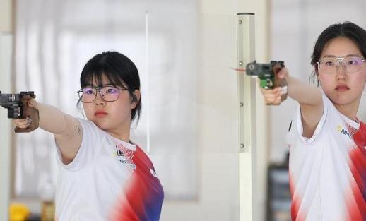 Yang Ji-in lidera la final de pistola de 25 m femenina en los Juegos Asiáticos de Aichi-Nagoya; el equipo coreano se posiciona para el oro