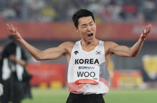 Woo Sang-hyeok logra medalla de bronce en salto de altura masculino en Aichi-Nagoya: tercera medalla consecutiva en Juegos Asiáticos