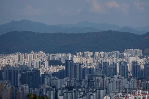 [데스크 칼럼] 서울 집값 85주 상승…규제보다 무서운 건 예측 불능이다