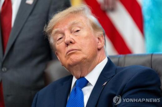 Ông Trump phủ nhận thông tin sẵn sàng nới lỏng trừng phạt Iran để đổi lấy nhượng bộ hạt nhân 