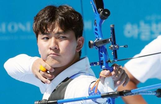 [아이치·나고야 AG] 김제덕·강채영, 리커브 개인전 32강 출격...나란히 3관왕 정조준