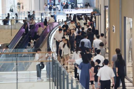 韩国中秋假期消费升温 百货店与奥特莱斯销售额增长约两成