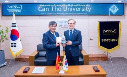 Cựu sinh viên Việt Nam của Đại học Quốc gia Gyeongsang được bổ nhiệm Thứ trưởng Bộ Khoa học và Công nghệ 