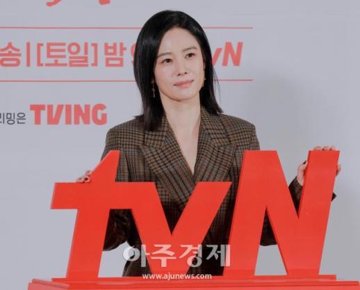 [포토] 포즈 취하는 김현주 (100일의 거짓말)