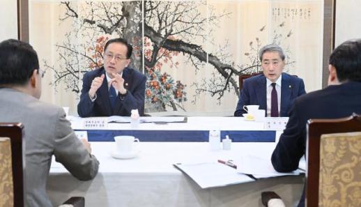 Gobierno y Banco Central de Corea del Sur utilizarán 63 billones de wones de ingresos fiscales excedentes para apoyar el bienestar ciudadano; reducirán emisión de deuda si suben excesivamente las tasas de bonos
