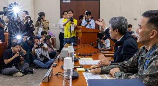 DMZ 지뢰·북한군 포로 외통위 긴급질의…여야 충돌 예고