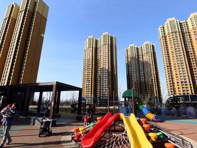الخبراء: السوق العقارية الصينية لم تصل بعد إلى القاع رغم التدابير الحكومية الجديدة