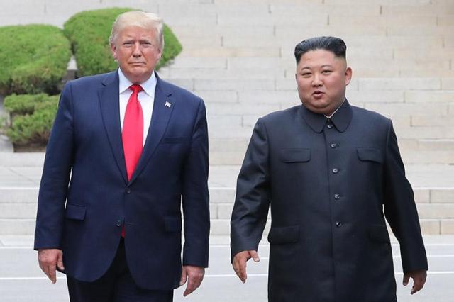 2019년 6월 판문점서 만난 북미 정상 사진연합뉴스