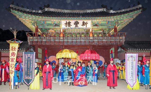 Festival de Cultura de Hwaseong de Suwon se inaugura con espectáculos inmersivos nocturnos que evocan la era del Rey Jeongjo
