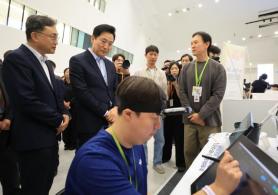 Seoul disability policy fair held at DDP