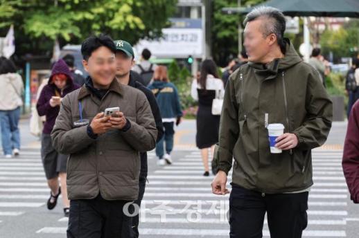 [포토] 쌀쌀한 가을 아침, 따뜻한 커피 한 잔