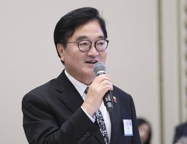 재외동표협력센터 고용 승계 강조한 우원식 의원 출쳐연합뉴스