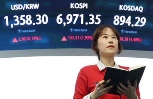 마이크론發 어닝 서프라이즈 국내 증시에 훈풍…삼전닉스 실적 기대감↑  