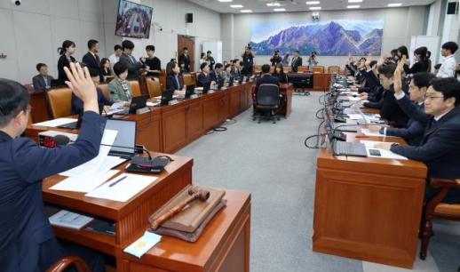 운영위, 윤석열·전두환, 내란 아니다 김태규 제명 결의안 與 주도 의결