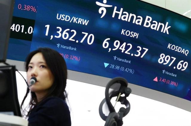 تلاشي حاجز العرض والطلب بـ 46 تريليون وون... سامسونغ تنهي شراء أسهمها بنسبة 100% وSK هاينكس بـ 80%
