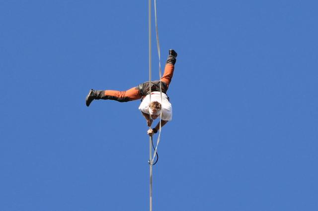 Red bull high-wire performance held in Seoul