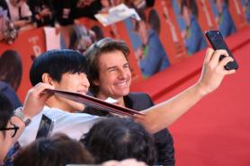 Tom Cruise attends red carpet ahead of Digger release