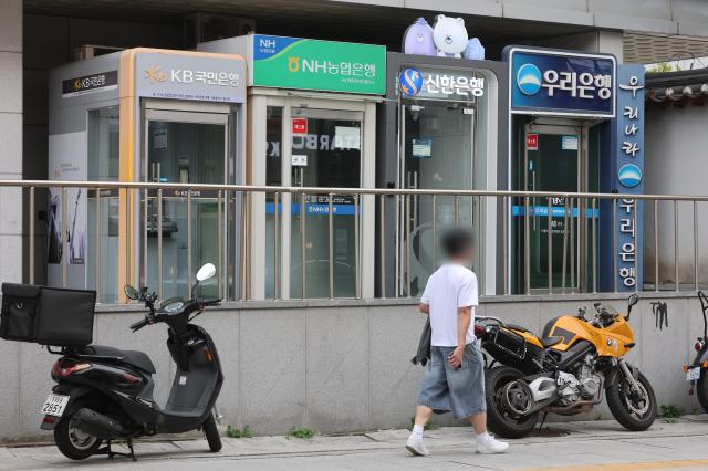Ciberataques con IA generan alerta en el sector financiero; autoridades convocan reunión de emergencia