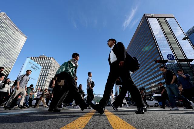 韩国社会信任裂痕 青年及低收入群体更易感到社会不公