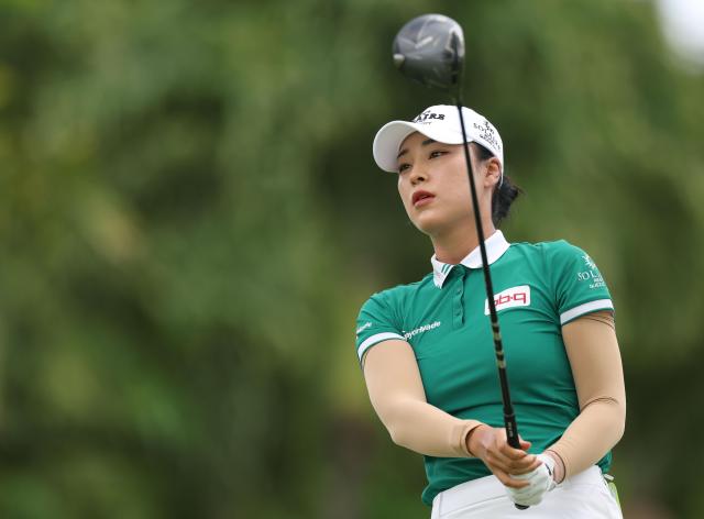 يون إي نا تحصل على المركز الثاني في بطولة لوتة LPGA بعد خطأ في الضربة الأولى بالحفرة 17