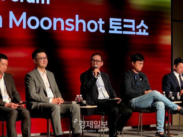 김동호 메가존클라우드 CPO가 발표를 진행하고 있다 사진류청빛 기자