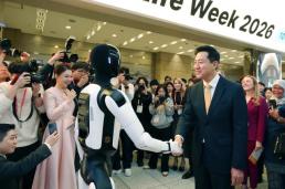 신약 임상 청탁 김승원 재수사 기로…경찰, 고발인 조사