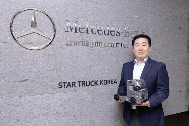 [아주초대석] 동근태 스타트럭 대표 "독일식 큰 옷 벗었다"…한국형 벤츠트럭으로 승부