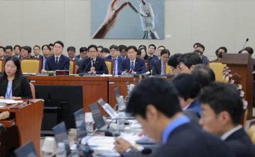 위기론에 직접 판 짠 지스타 조직위…자체 유통망으로 승부수 
