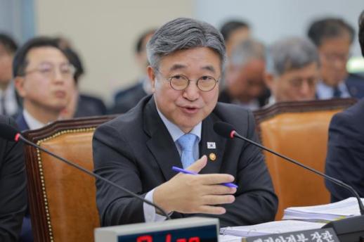 [2026 국정감사] 중수청 간부 중립성 공방…윤호중 尹검찰 쓰란 거냐