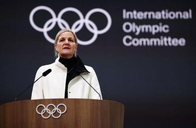 커티스 코번트리 국제올림픽위원회IOC 위원장이 3일현지시간 이탈리아 밀라노에서 열린 제145차 IOC 총회에서 발언하고 있다 사진연합뉴스·로이터