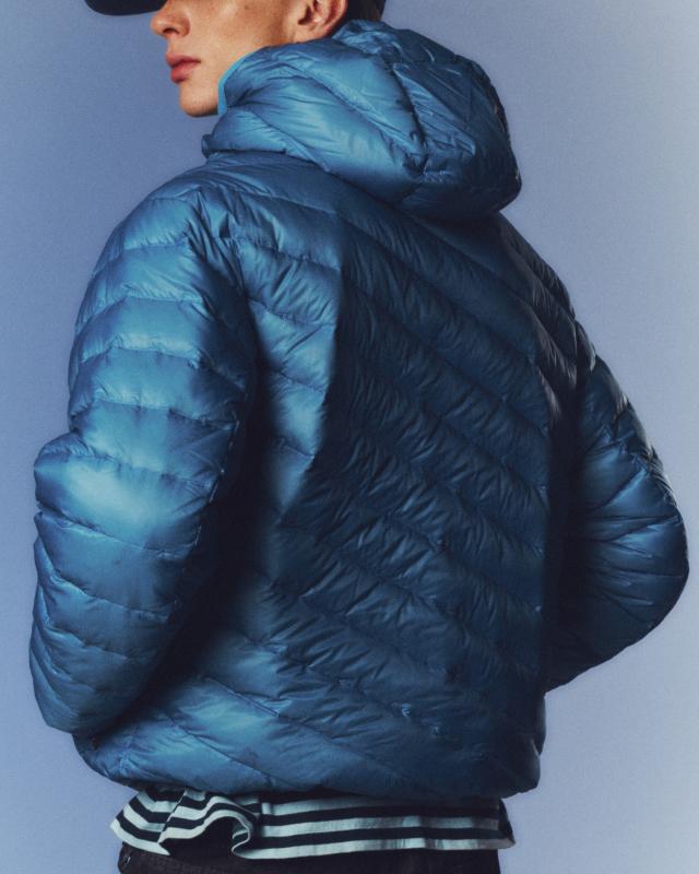 LIGHT HOOD DOWN JACKET 사진한국미즈노