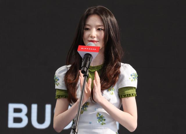 [BIFF 2026] Shuhua: Debut en pantalla, más ilusión que nervios... Es un honor participar en un festival internacional con mi primer trabajo